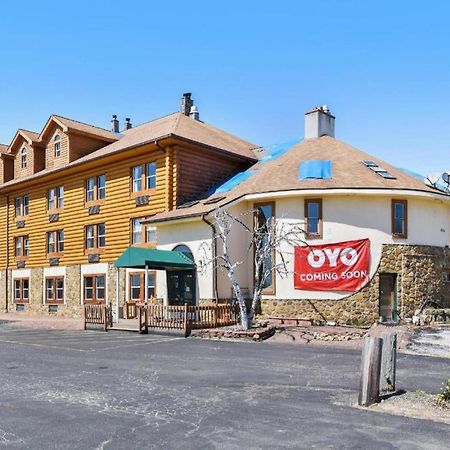 Casa Loma Inn & Suites By Oyo Davenport Ia Near I-80 Екстериор снимка