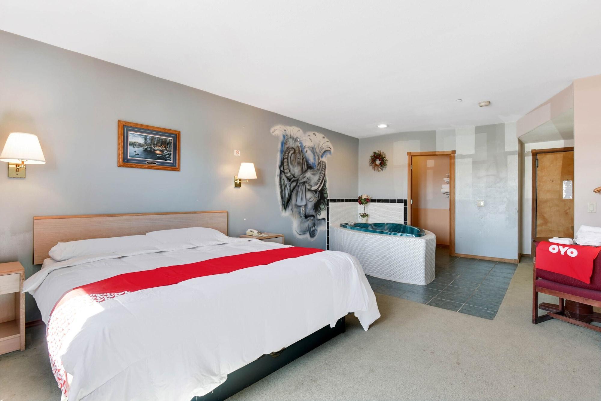Casa Loma Inn & Suites By Oyo Davenport Ia Near I-80 Екстериор снимка